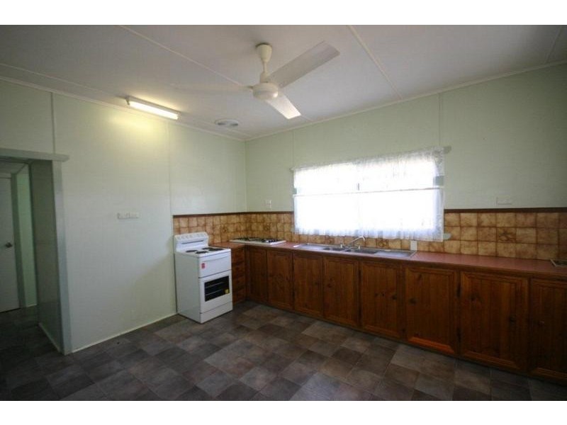 45 Charles Street, Dalby QLD 4405