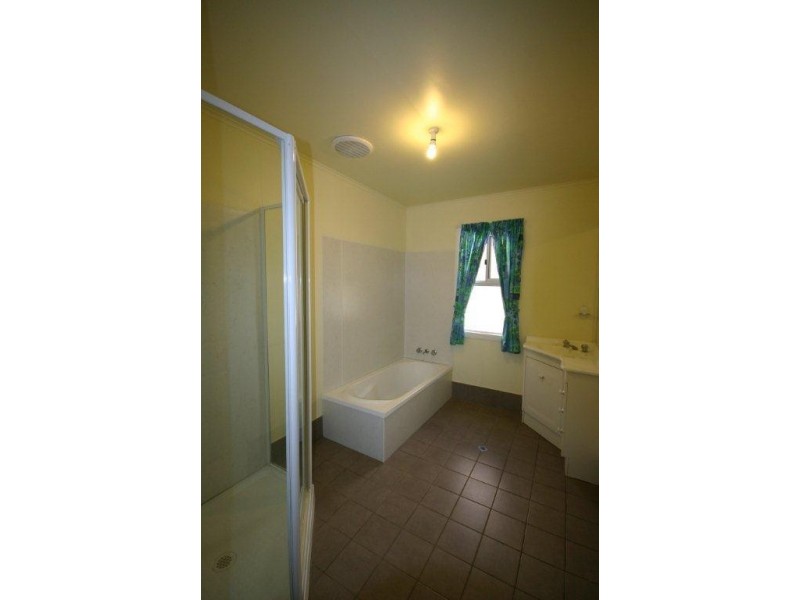 45 Charles Street, Dalby QLD 4405