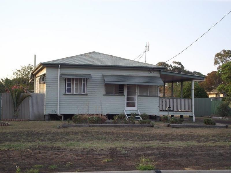70 Orpen Street, Dalby QLD 4405