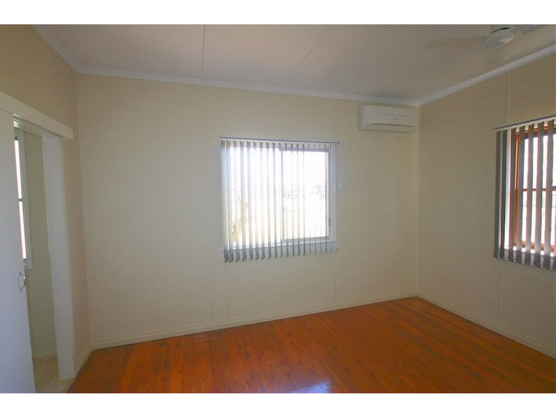 80 Wood Street, Dalby QLD 4405