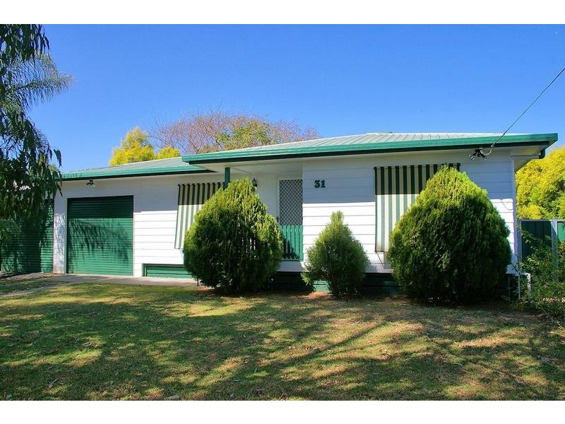 31 College Crescent, Dalby QLD 4405