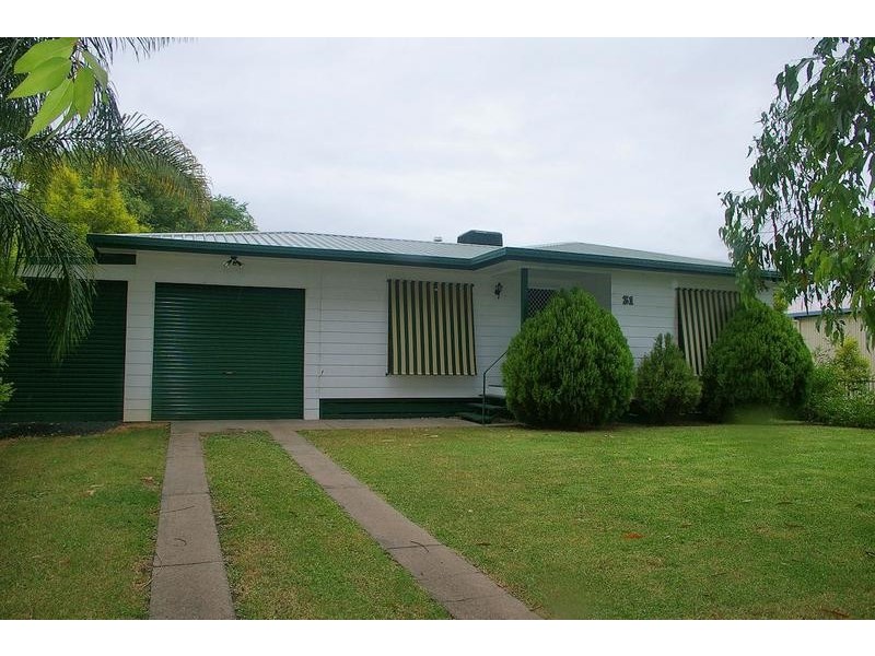 31 College Crescent, Dalby QLD 4405