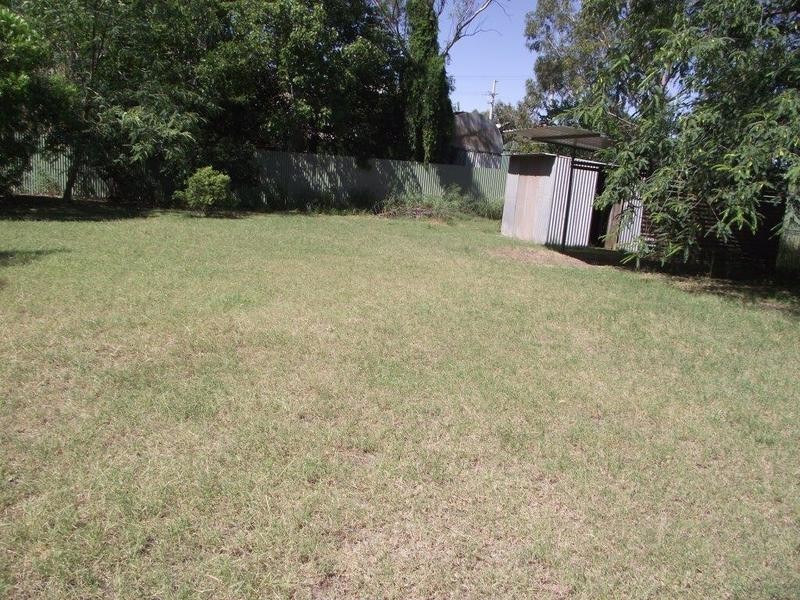 1 Knowles Street, Dalby QLD 4405