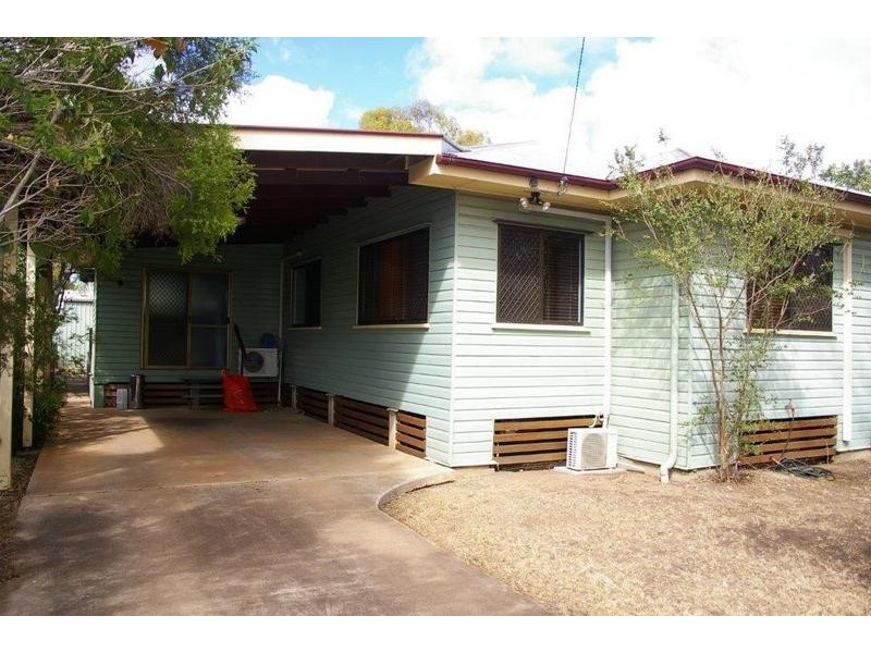 38 Drury Street, Dalby QLD 4405
