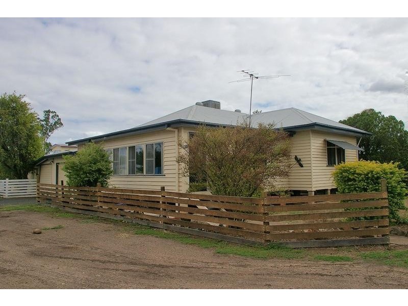 41 Orpen Street, Dalby QLD 4405