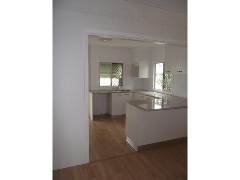 84 Bunya Street, Dalby QLD 4405