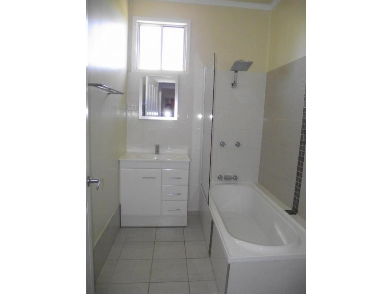 84 Bunya Street, Dalby QLD 4405