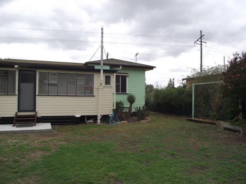 84 Bunya Street, Dalby QLD 4405