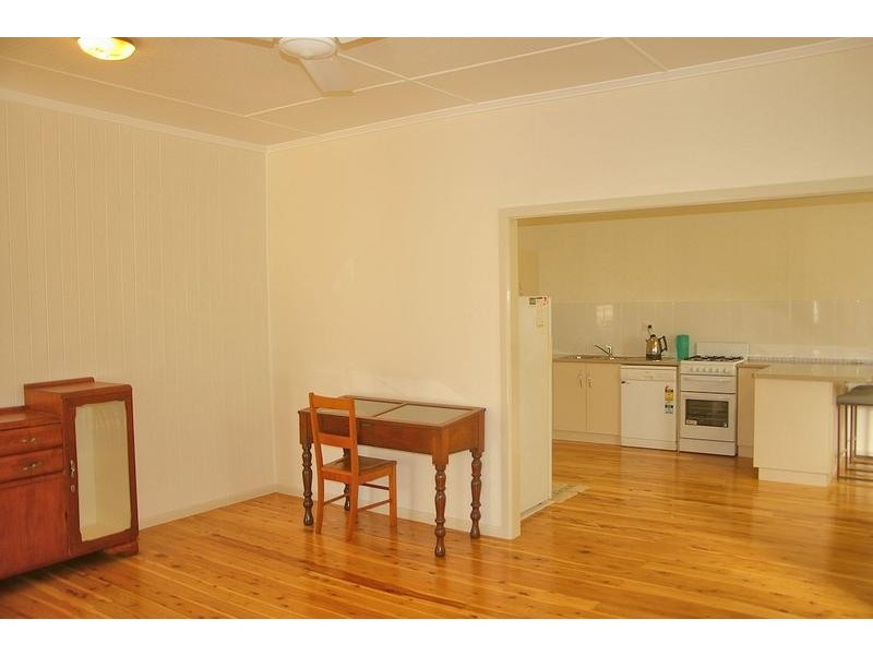 78 Bunya Street, Dalby QLD 4405