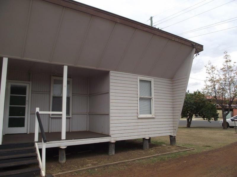 1/24 Bunya Street, Dalby QLD 4405