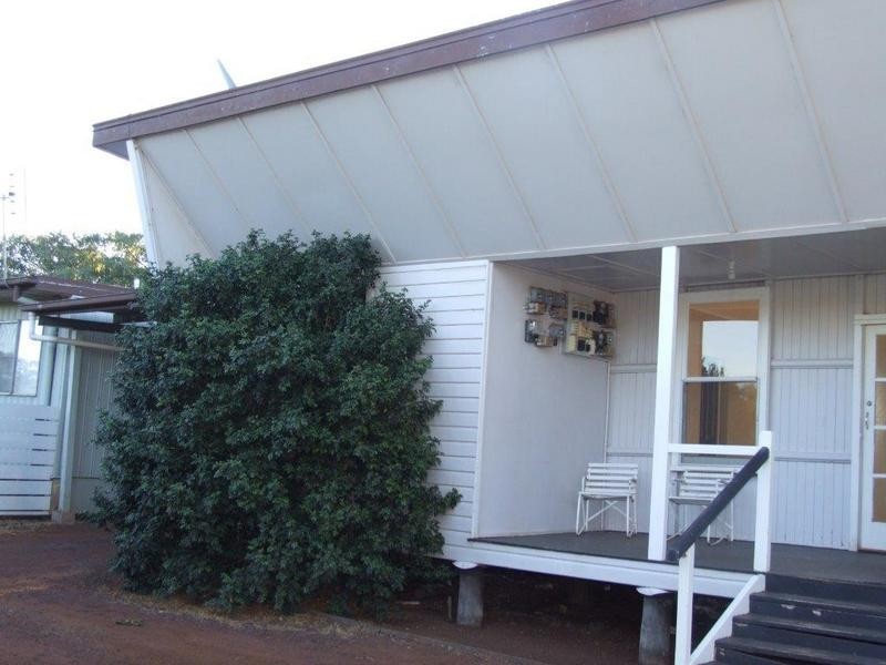 2/24 Bunya Street, Dalby QLD 4405