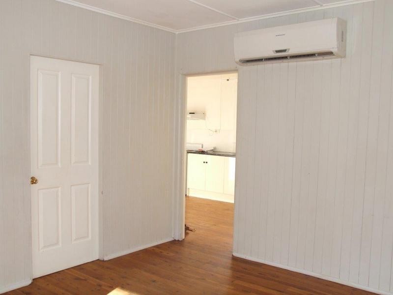 2/24 Bunya Street, Dalby QLD 4405