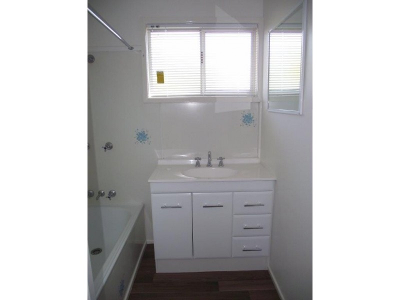 4/123 Pratten Street, Dalby QLD 4405