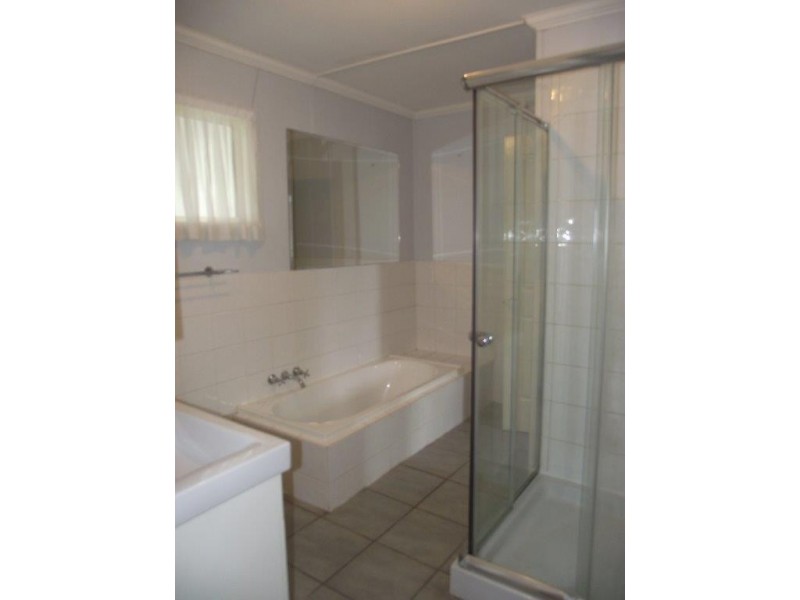 82 Edward Street, Dalby QLD 4405