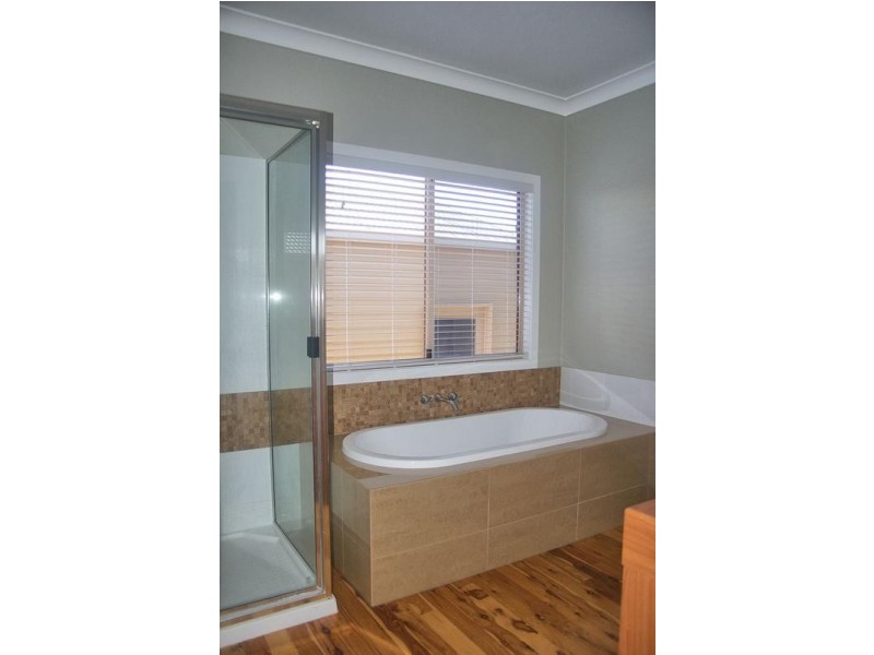 32 Diggers Drive, Dalby QLD 4405
