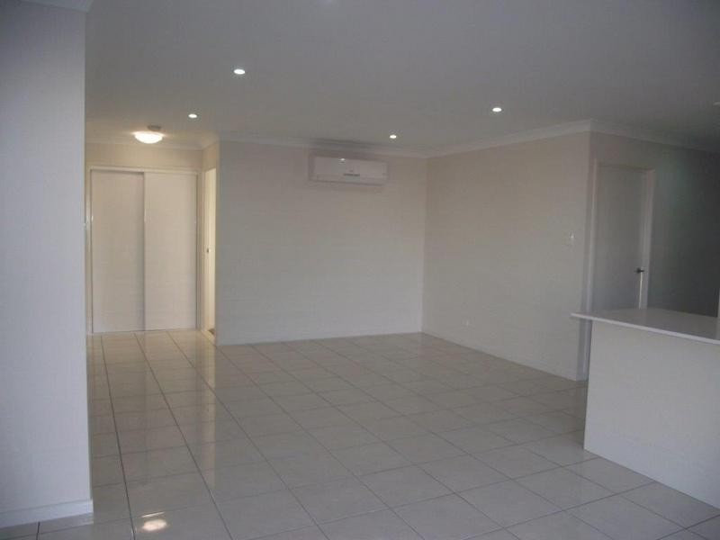 33 Gosden Drive, Dalby QLD 4405