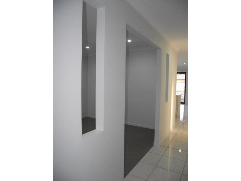 33 Gosden Drive, Dalby QLD 4405