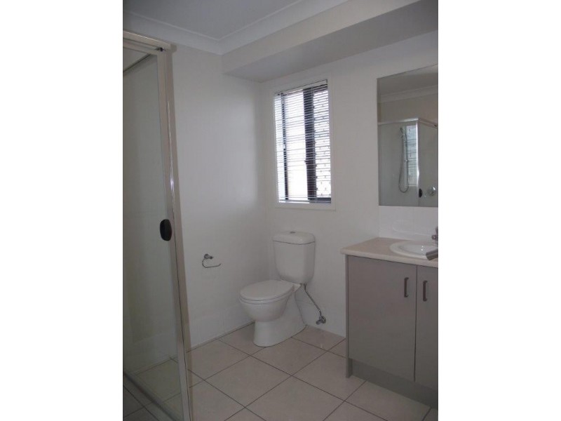 33 Gosden Drive, Dalby QLD 4405