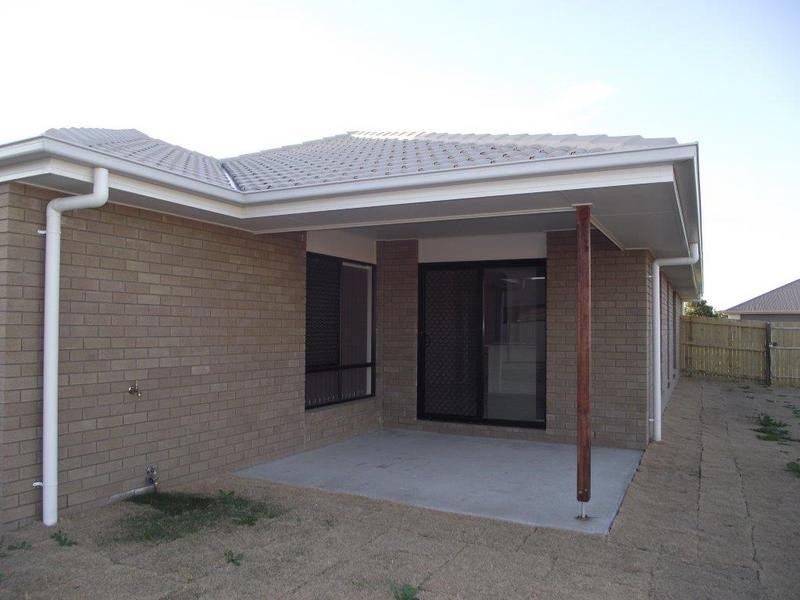 33 Gosden Drive, Dalby QLD 4405