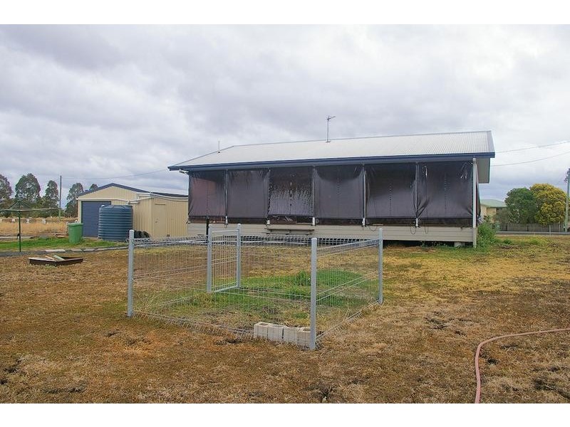 89 Mahon Street, Dalby QLD 4405