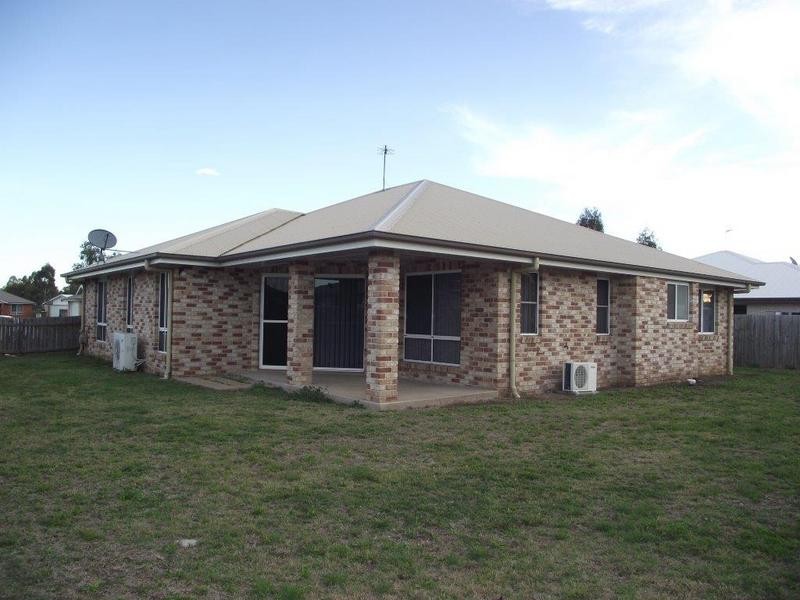10 Trentwood Parade, Dalby QLD 4405