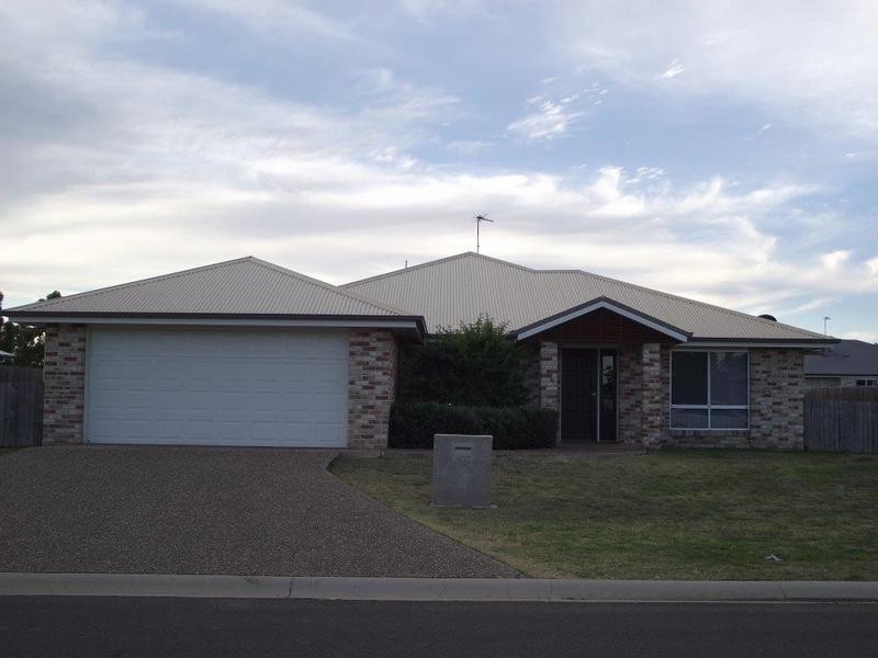 10 Trentwood Parade, Dalby QLD 4405
