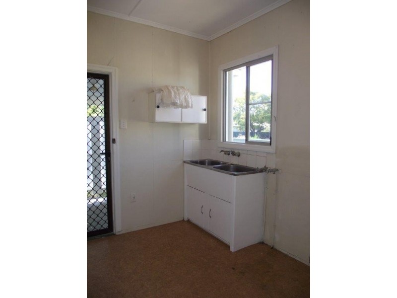 47 Charles Street, Dalby QLD 4405
