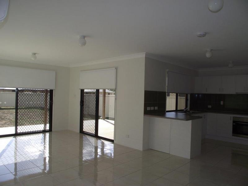 12 Barry Place, Dalby QLD 4405