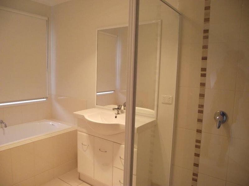 15 Barry Place, Dalby QLD 4405