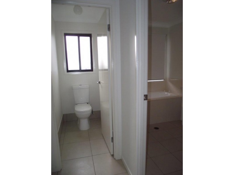 15 Barry Place, Dalby QLD 4405