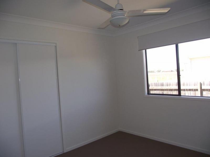 26 Barry Place, Dalby QLD 4405