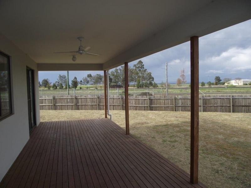 38 Gosden Drive, Dalby QLD 4405