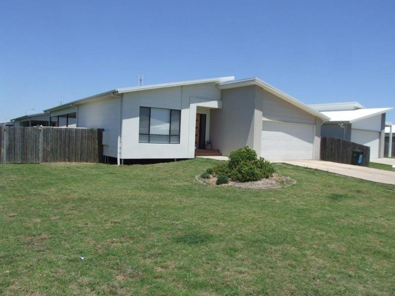 16 Keys Place, Dalby QLD 4405