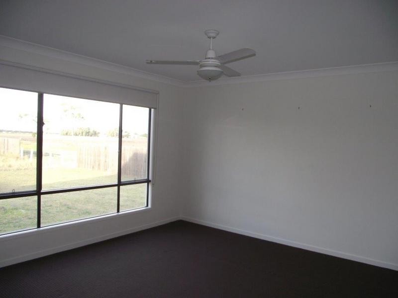 16 Keys Place, Dalby QLD 4405