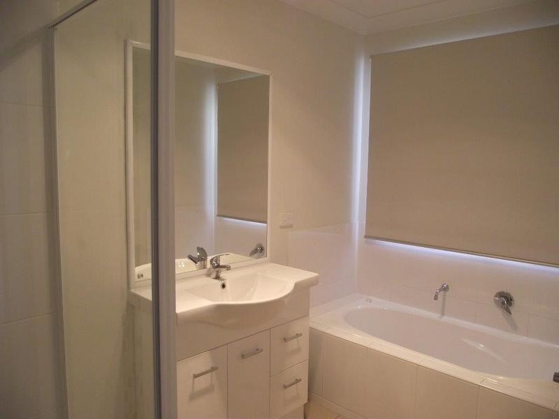 16 Keys Place, Dalby QLD 4405