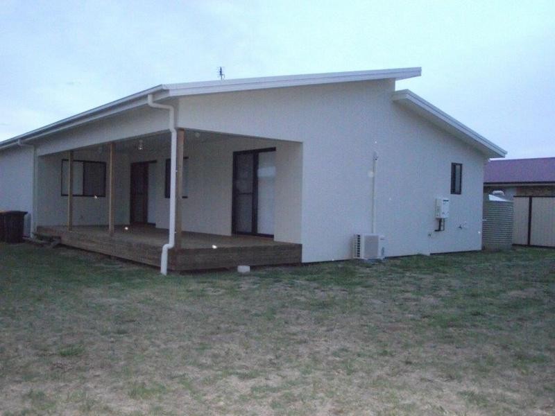 54 Wyley Street, Dalby QLD 4405