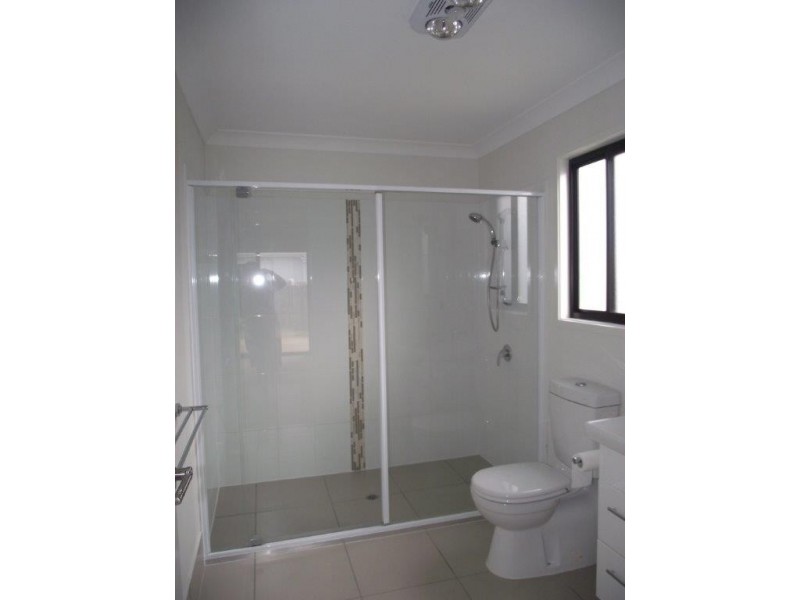 54 Wyley Street, Dalby QLD 4405