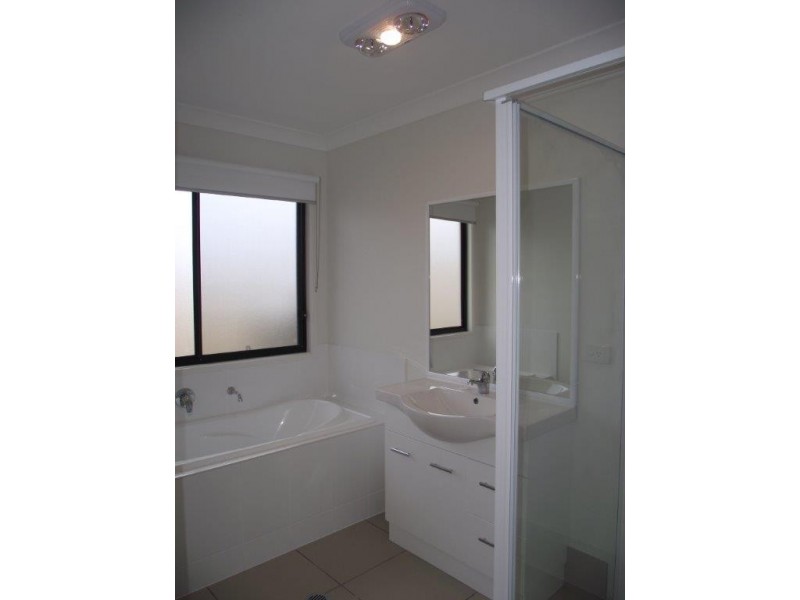 54 Wyley Street, Dalby QLD 4405