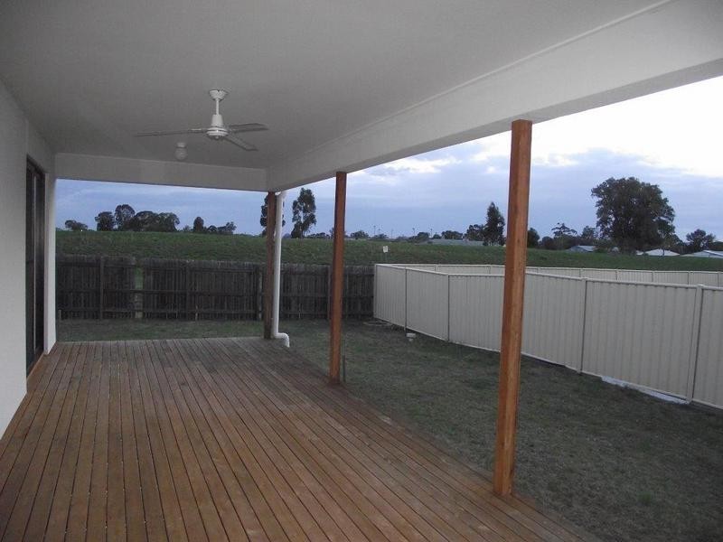 18 Barry Place, Dalby QLD 4405