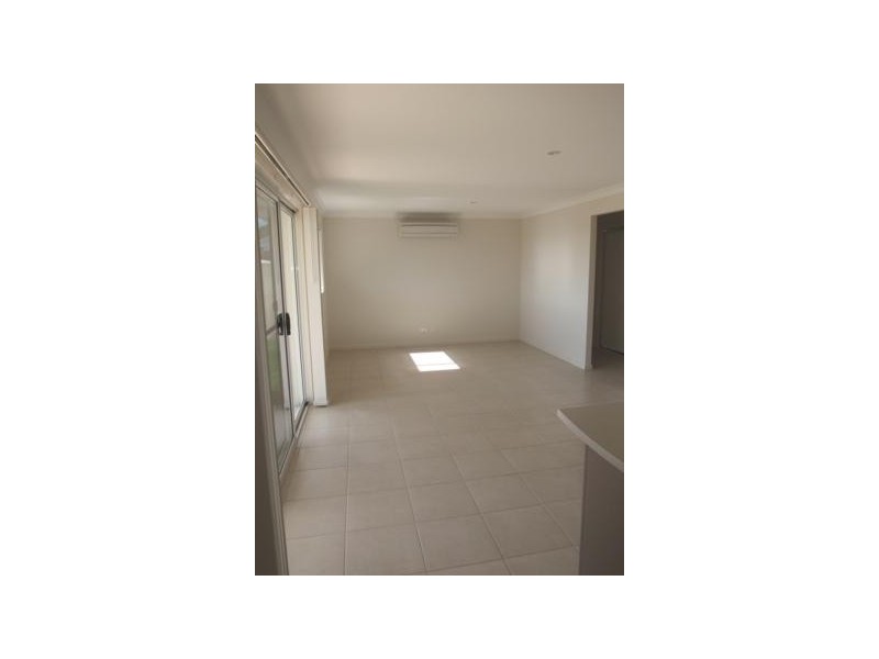 5 Kurrimine Crescent, Mountain Creek QLD 4557