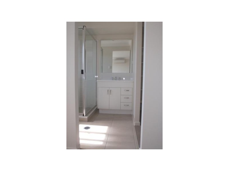 5 Kurrimine Crescent, Mountain Creek QLD 4557