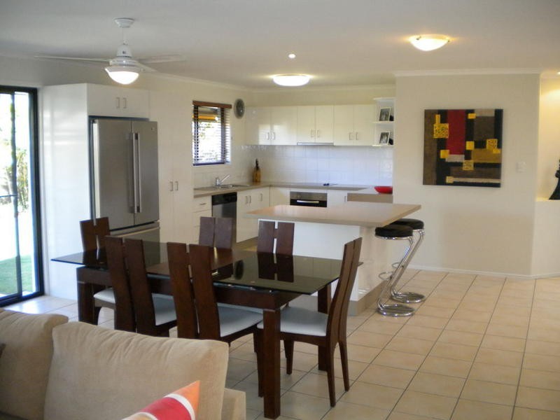 2 Mykonos Court, Parrearra QLD 4575