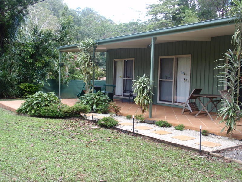 86 Harris Road, Diamond Valley QLD 4553