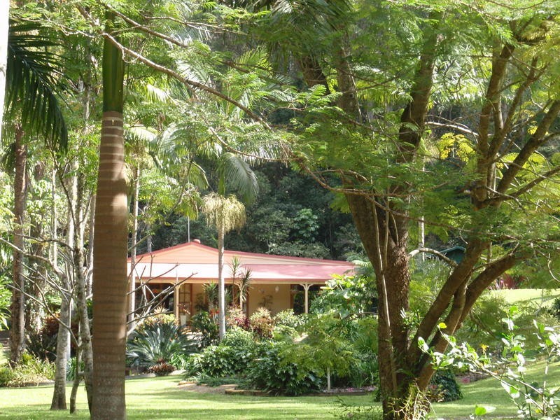 86 Harris Road, Diamond Valley QLD 4553