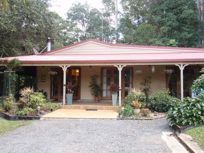 86 Harris Road, Diamond Valley QLD 4553