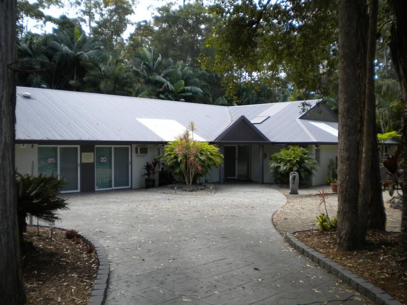 4 Adriano Crt, Palmview QLD 4553