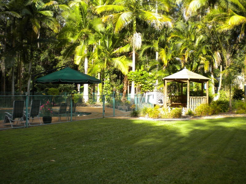 4 Adriano Crt, Palmview QLD 4553