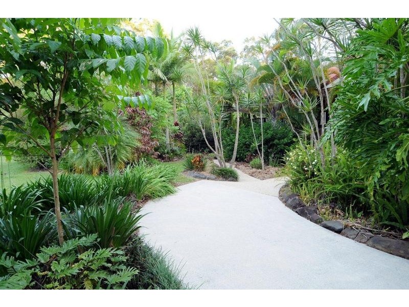 9 Adriano Court, Palmview QLD 4553