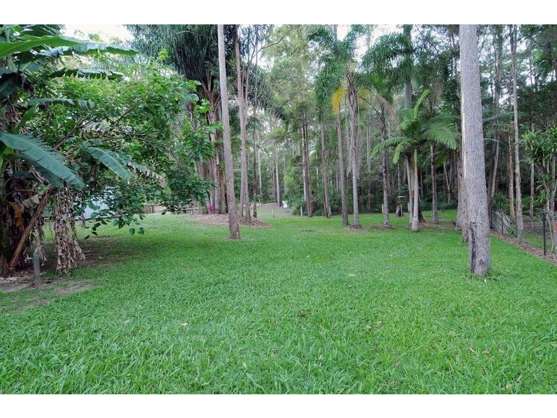 9 Adriano Court, Palmview QLD 4553