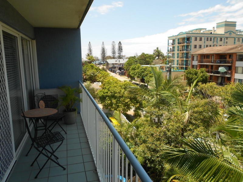 9 20-22 Burnett Street, Mooloolaba QLD 4557